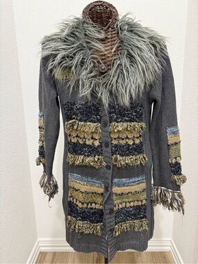 Vintage Y2K Emma G Faux Fur Collar Knit Cardigan Coat Heart Detail | Grey XL